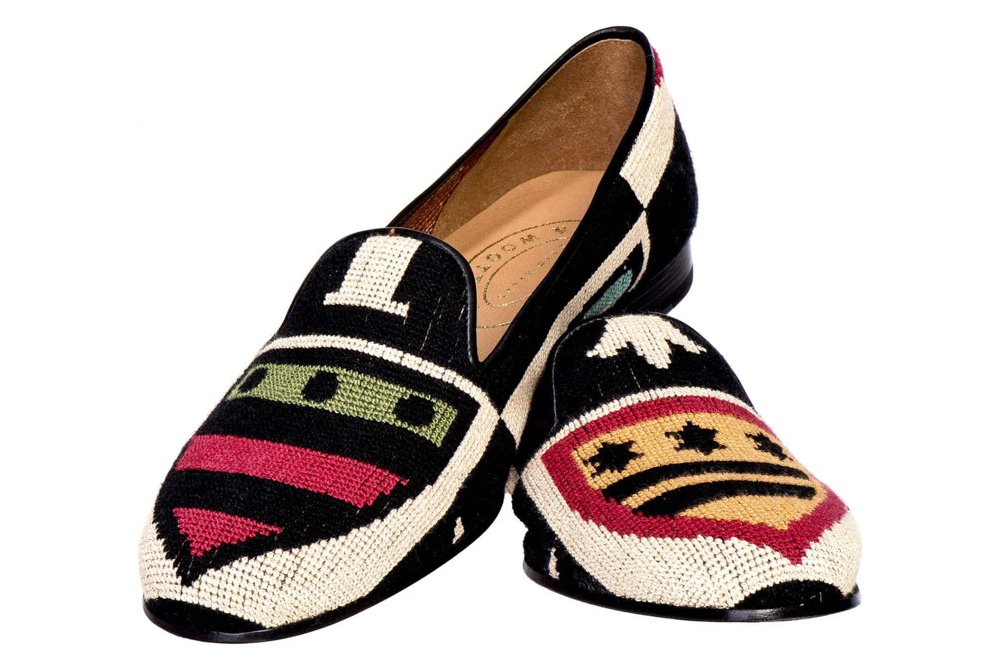 Crest Color Needlepoint Slipper (Men)